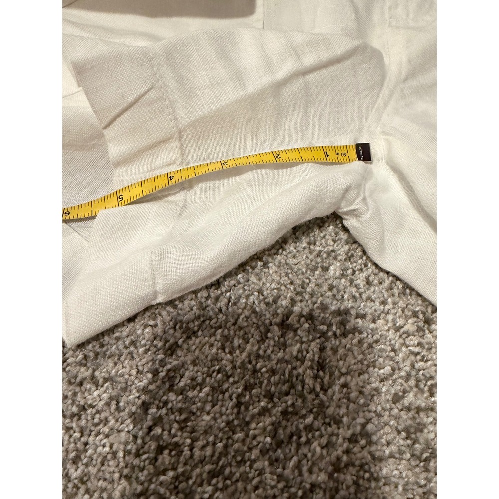 Athleta Women's White Cargo Shorts - Picture 5 of 5